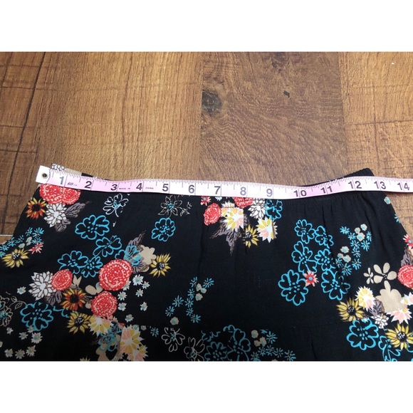 American Rag High Low Floral Skirt. Size Small - Picture 7 of 7